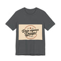 Custom Vintage Badge T-Shirt — "Dein eigenes Design" Personalized Tee
