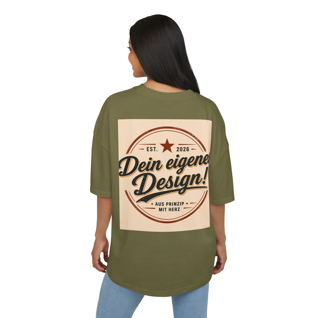 Vintage Badge T-Shirt — "Dein eigenes Design!" Retro Logo Tee