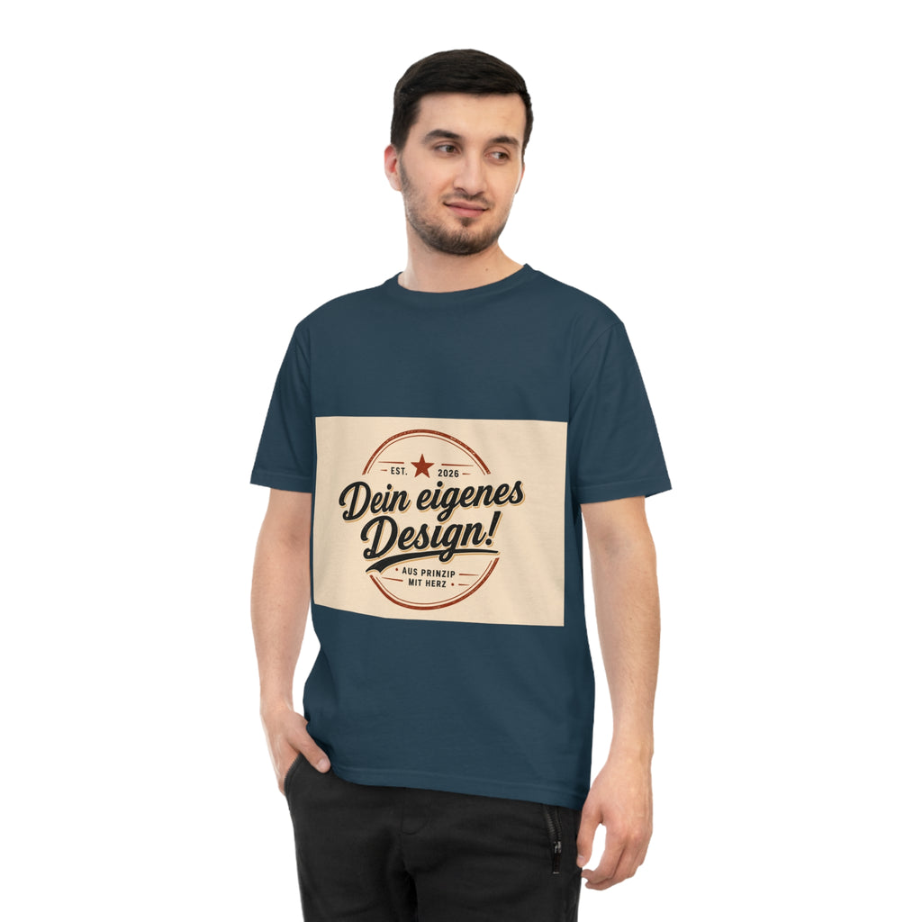 Vintage Badge T‑Shirt — "Dein eigenes Design!" Custom Retro Graphic Tee
