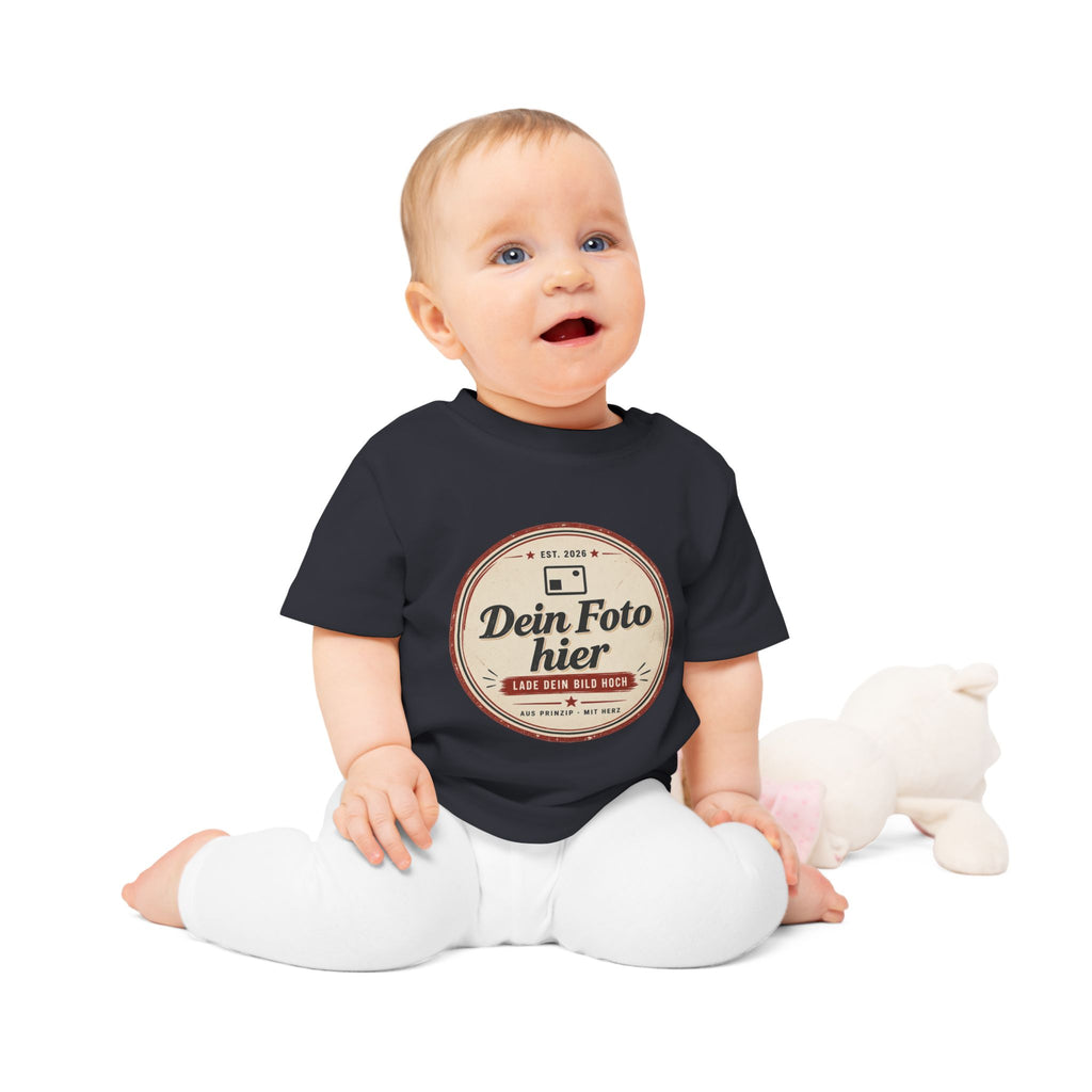 Baby T-Shirt personalisiert mit eigenem Design – Babykleidung 0–3 Jahre bedrucken