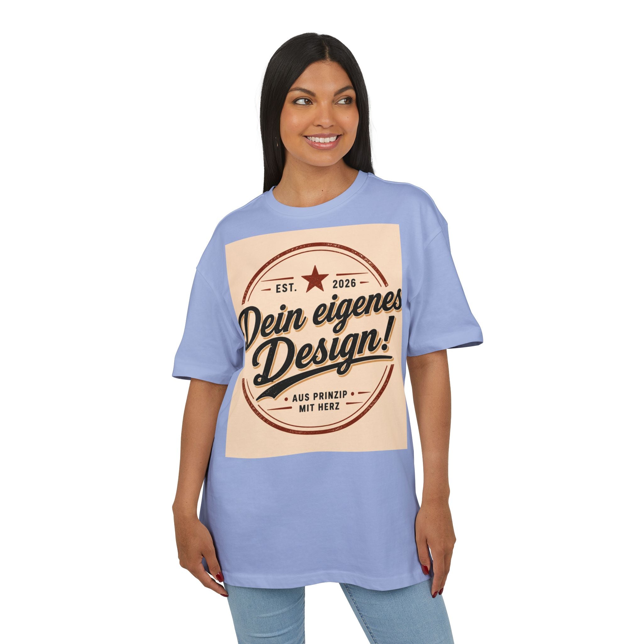 Oversize Tee — "Dein eigenes Design!" Retro Badge Graphic