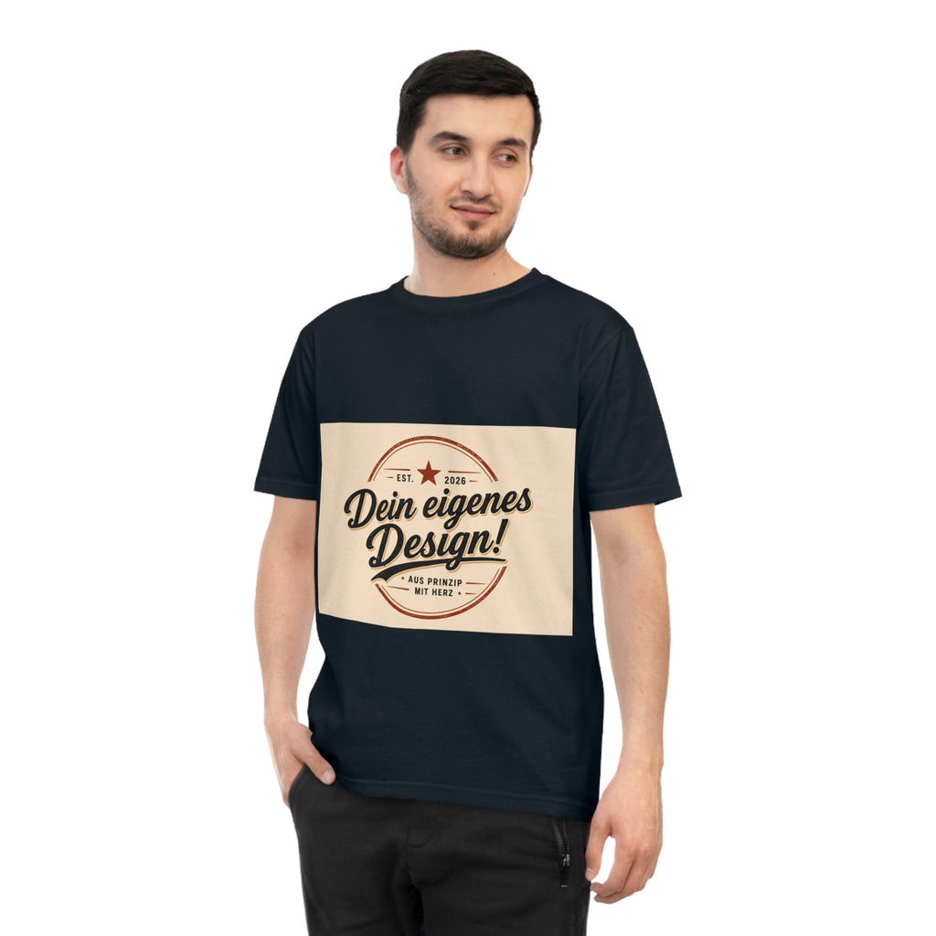 Vintage Badge T‑Shirt — "Dein eigenes Design!" Custom Retro Graphic Tee