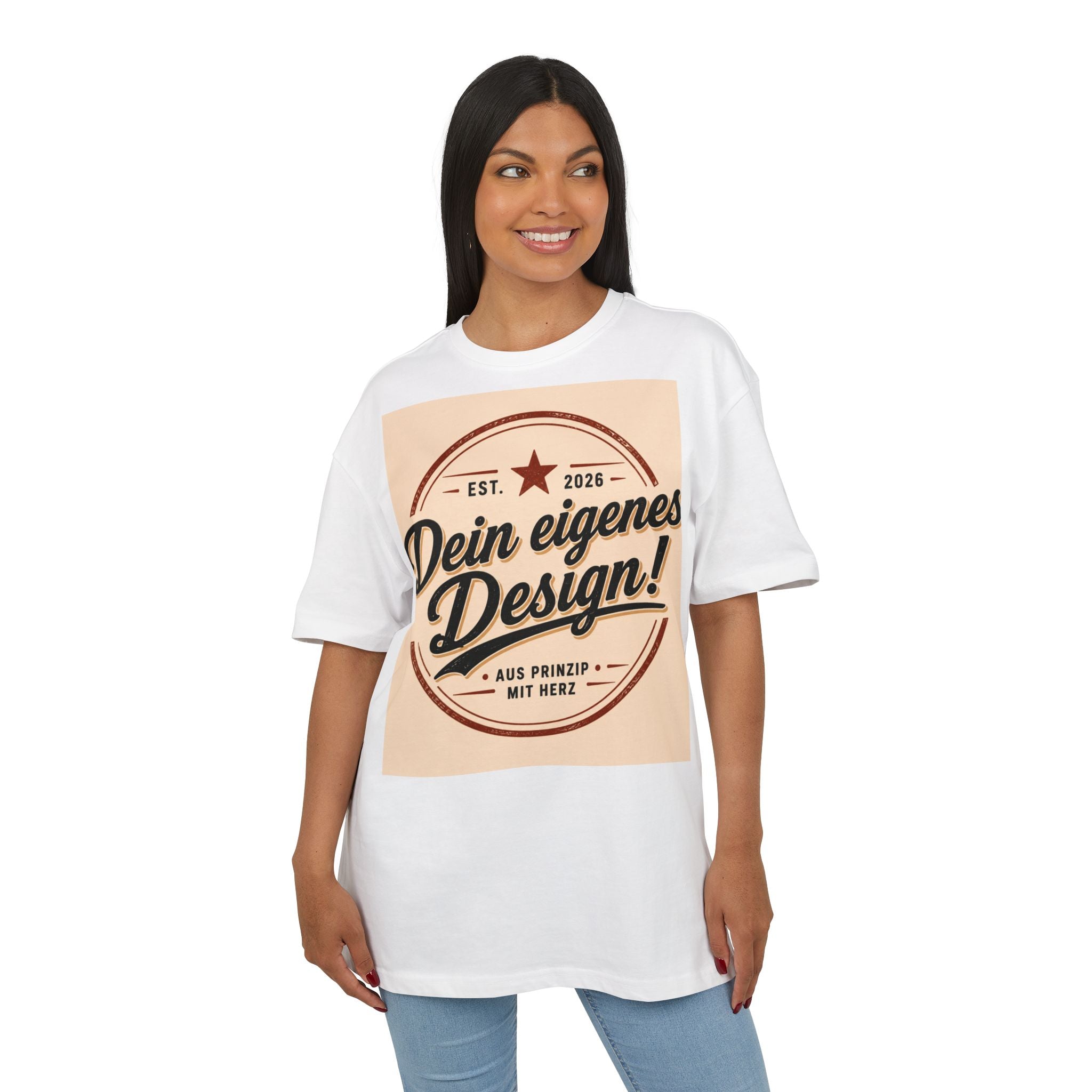 Oversize Tee — "Dein eigenes Design!" Retro Badge Graphic