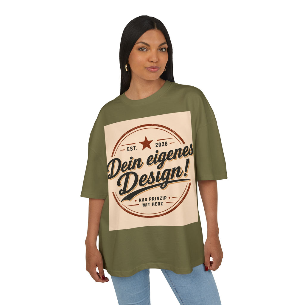 Vintage Badge T-Shirt — "Dein eigenes Design!" Retro Logo Tee